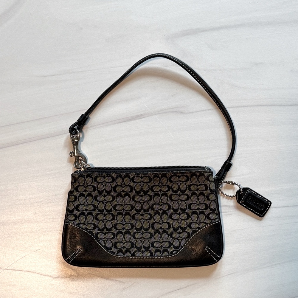 Coach Classic CC Wristlet in black and gray